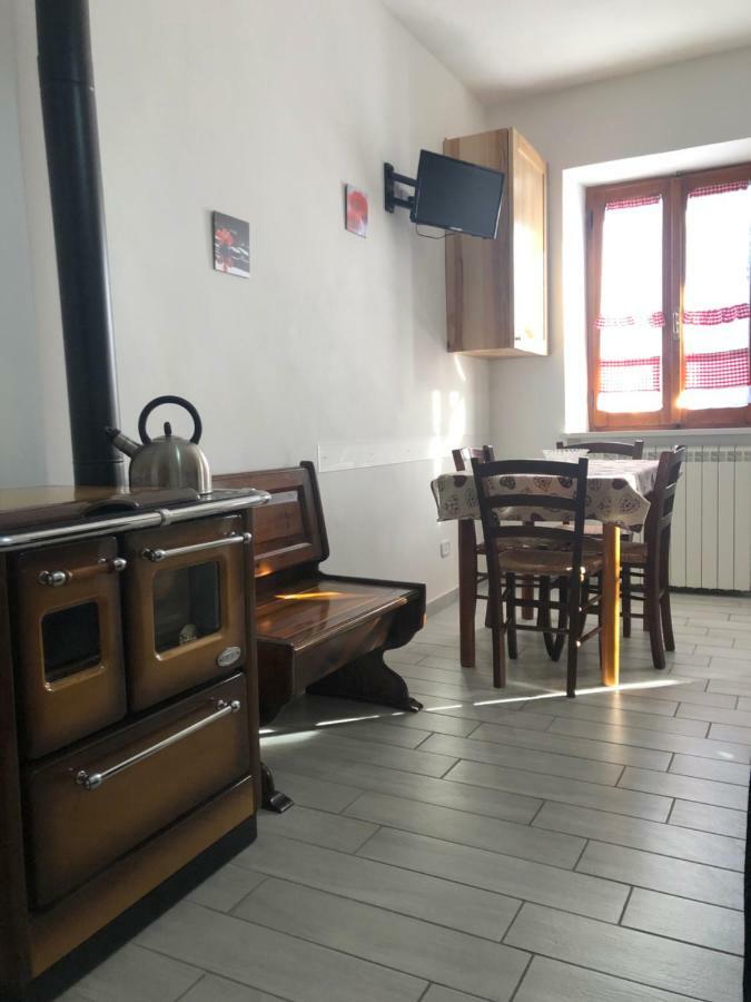 La Casa Di Nena Lägenhet Vivo dʼOrcia Exteriör bild